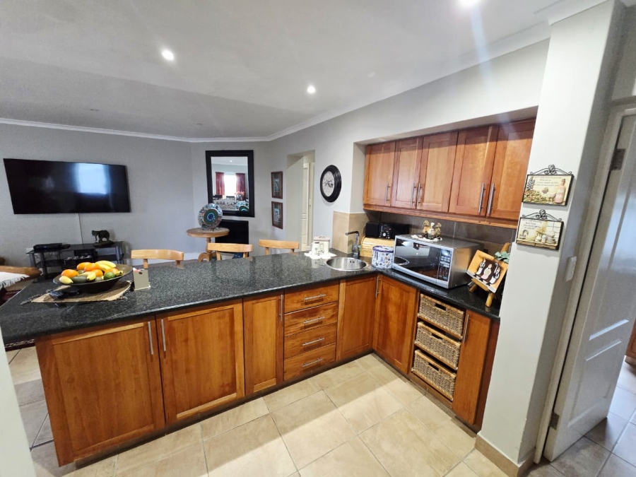 3 Bedroom Property for Sale in Kingswood Golf Estate Western Cape